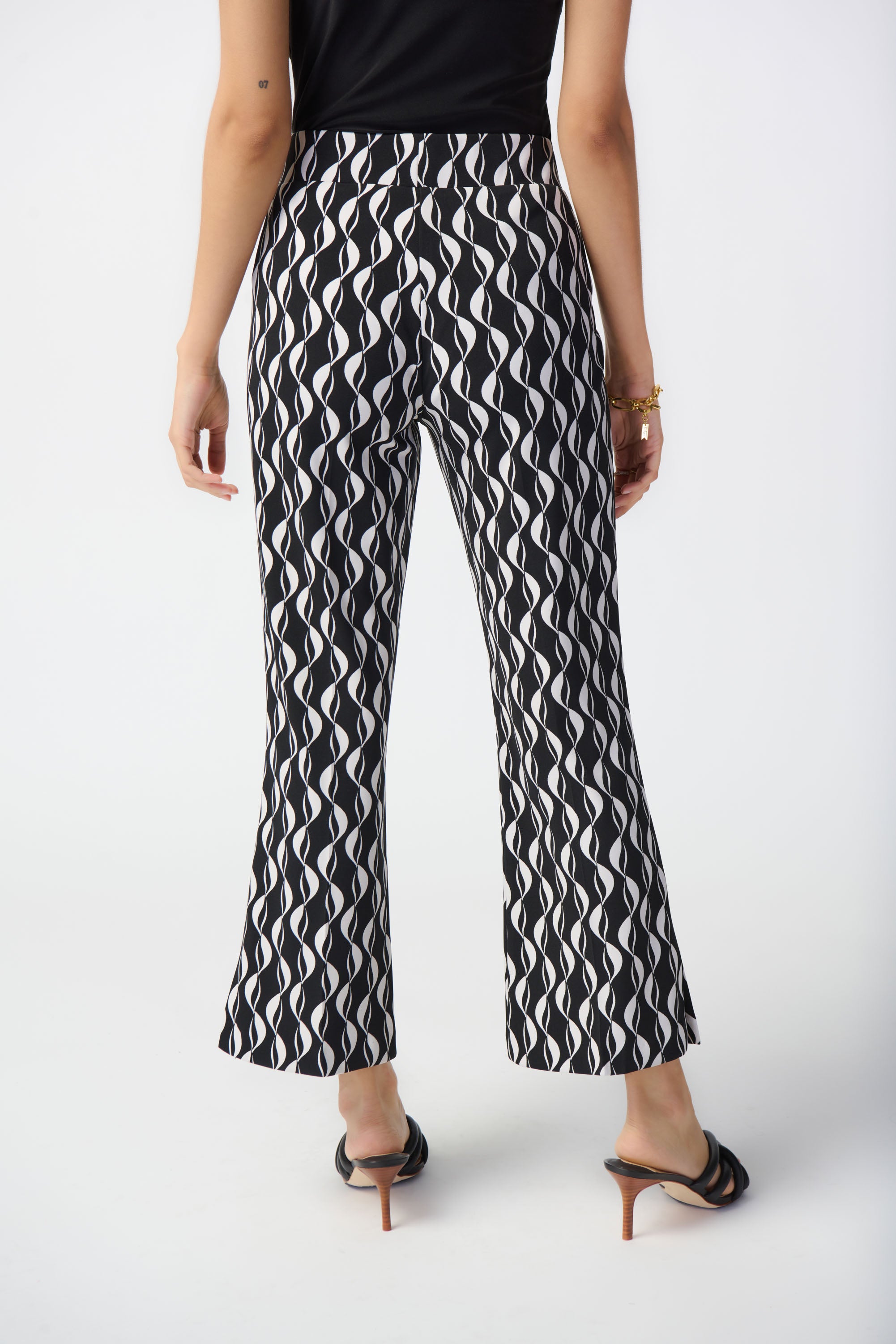 Kara - Joseph Ribkoff Geometric Print Silky Knit Pull-On Pants