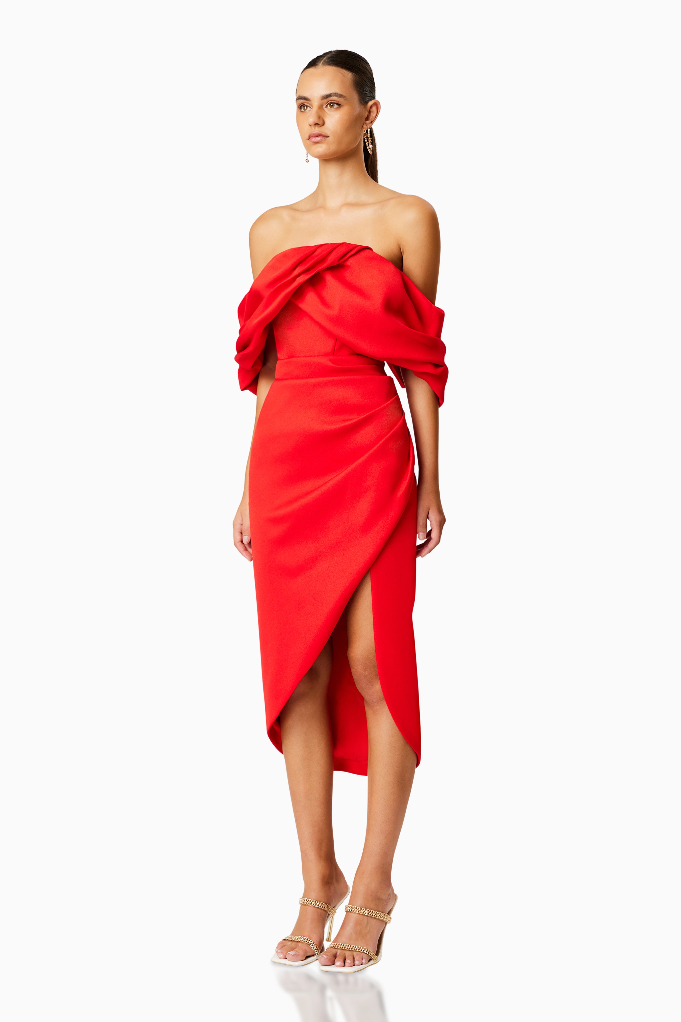Elliatt March Off-Shoulder Midi Dress in Red