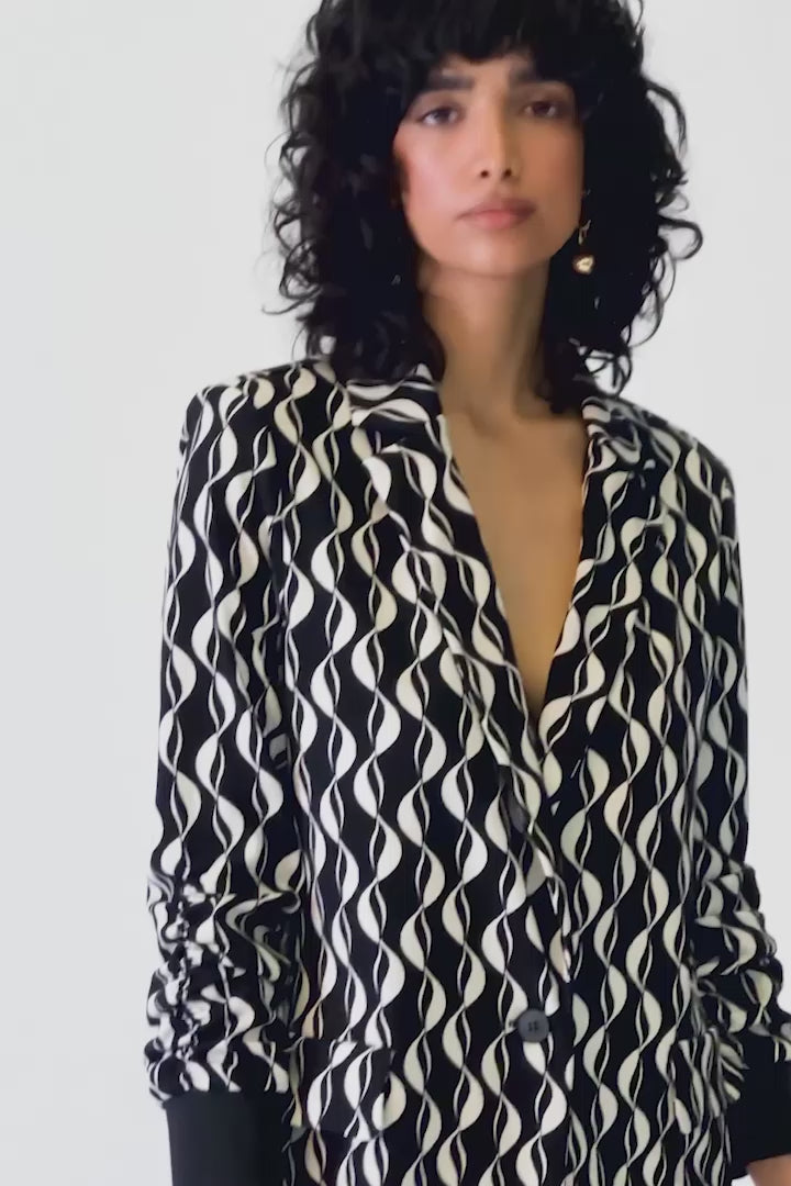 Kara - Joseph Ribkoff Geometric Print Silky Knit Blazer